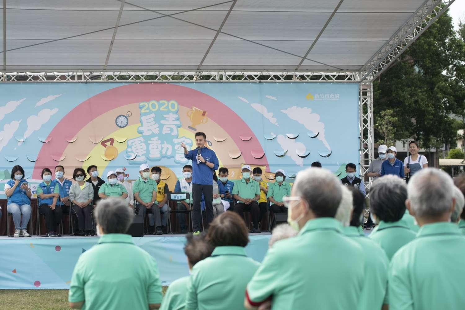 長青運動會逾2千位爺奶展身手 林智堅市長親自加油打氣